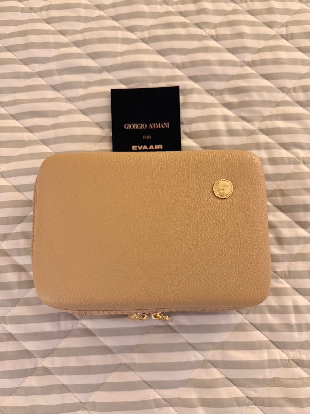 EVA Air x Giorgio Armani business class Royal Laurel Amenity Kit Designer EUC